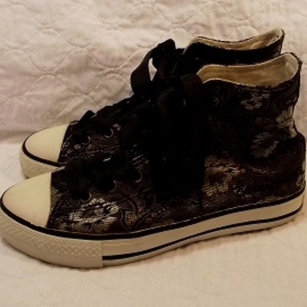 BABY ANGEL Women's Converse Hi-Top EU38, Flowery